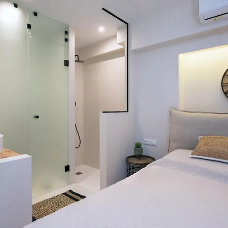 Ef Apartment *